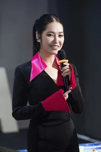 Miss Nong Thuy Hang Celebrates the Success of the Talented Directing Duo Song Anh - image 3