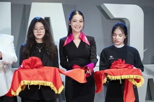 Miss Nong Thuy Hang Celebrates the Success of the Talented Directing Duo Song Anh - image 2