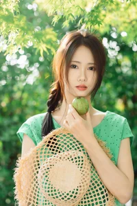 Summer Vintage Aesthetic: Ka Bi in YiTuYu Art Language Vol.9337 – Mint Green Fashion and Nostalgic Portrait Photography - image 2