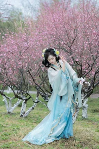 Ethereal Hanfu Beauty in Meiling Plum Forest - YiTuYu Vol.8870 Jiao Yi Zhi Sui Sui - image 22
