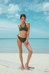 Park Da Hyun: Redefining Korean Fashion and Bikini Trends in 2024 - image 21