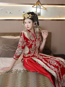 Li Shuang Er: Traditional Beauty in Vibrant Xiùhéfú from XiuRen model Part01 - image 26