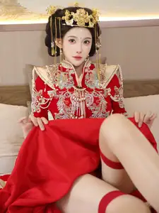 Li Shuang Er: Traditional Beauty in Vibrant Xiùhéfú from XiuRen model Part01 - image 19