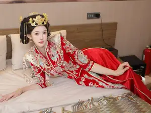 Li Shuang Er: Traditional Beauty in Vibrant Xiùhéfú from XiuRen model Part01 - image 42