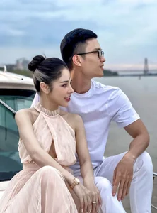 Bach Lan Phuong Showcases Radiant Resilience and Elegant Style in Recent Public Appearance - image 3