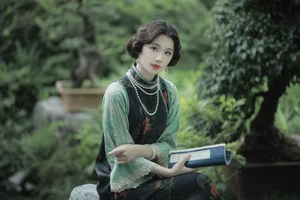 Whimsical Aesthetics: Miao Miao Jia De Xiao Yu Gan in Art Language Vol.6577 - image 3
