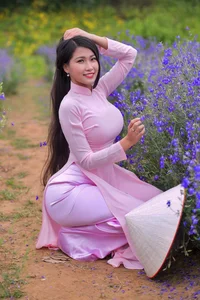 Exploring the Elegance of Transparent Ao Dai: Modern Trends and Traditional Vietnamese Fashion Aesthetics - image 0
