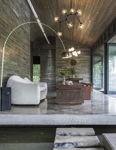 Architectural Marvel: Exploring the Stunning Thatched-Roof Villa Surrounded by Water in Long An - image 2