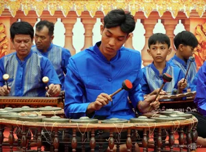 Soc Trang Record: 200 Artisans Perform Traditional Khmer Pentatonic Music - image 8