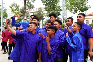 Soc Trang Record: 200 Artisans Perform Traditional Khmer Pentatonic Music - image 3