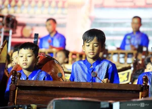 Soc Trang Record: 200 Artisans Perform Traditional Khmer Pentatonic Music - image 7