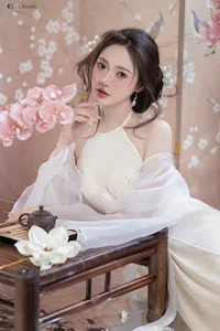 Pure Elegance: The Ethereal Beauty of Silk and Tradition - image 3