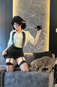 Stunning Jane Doe Cosplay by Zinieq - Zenless Zone Zero Character Spotlight (Jane Doe S) - High-Quality Photography and Video Gallery - image 9