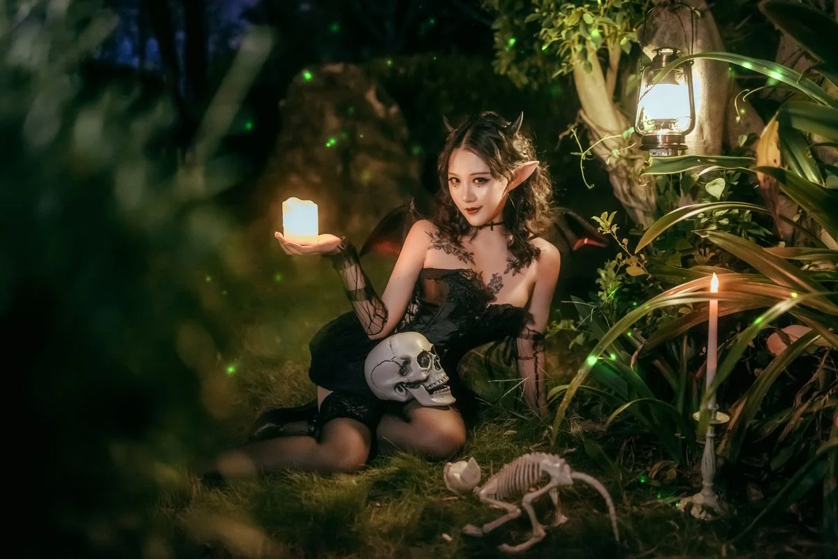 YiTuYu Art Language Vol.5853: Exploring Artistic Portraiture with Model Ge Ge
