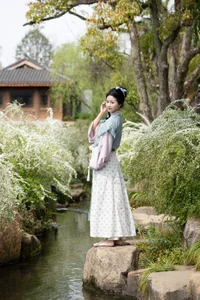 YiTuYu Art Language Vol.6714 Cheng Zi Shu - Modern Portraiture and Style - image 5