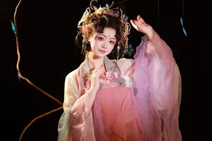 Modern Aesthetics: A Deep Dive into Art Language Vol.5823 Featuring Bu Ke Ai De He He Miao - image 21