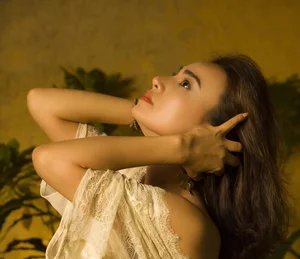 The Enchanting Charm of Yen Dan: A Captivating Portrait Gallery - image 9