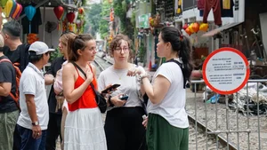 The Allure and Danger of Hanoi Train Street: Why Tourists Still Flock to the Tracks - image 15