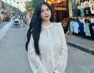 The Enchanting Sweetness and Natural Beauty of the Famous Tay Ethnic Hot Girl: A Stunning Gallery Collection - image 2
