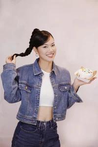 Anh Vien's Stunning Transformation: Embracing the Pickleball Trend with Style - image 1