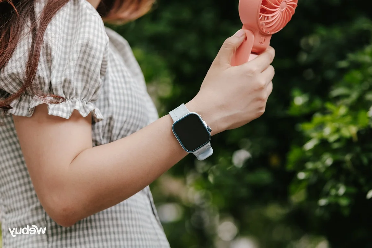 Top 4 Essential Travel Tech Gadgets for Summer 2025