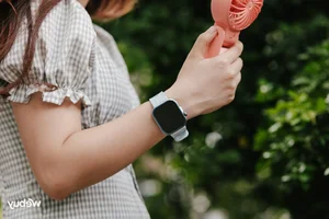 Top 4 Essential Travel Tech Gadgets for Summer 2025 - image 0