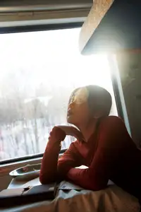 YiTuYu Vol.8622 He Zi: A Muse Bathed in Dreamy Golden Light - image 30