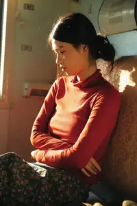 YiTuYu Vol.8622 He Zi: A Muse Bathed in Dreamy Golden Light - image 29