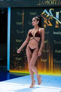 Miss Grand Vietnam Que Anh Shines in High-Energy Swimsuit Competition - image 8