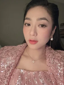 Singer Ha Thanh Xuan Radiates Confidence and Glamour After Parting Ways - image 4
