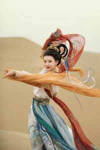 Graceful Portraiture: YiTuYu Art Language Vol.7631 featuring Sun Wan Qian - image 19