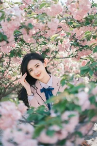 Artistic Visuals: YiTuYu Art Language Vol.6915 Showcasing the Grace of Zi Jun - image 8
