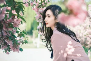 Artistic Visuals: YiTuYu Art Language Vol.6915 Showcasing the Grace of Zi Jun - image 26