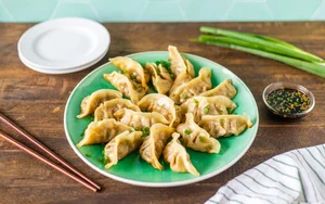 7 Lucky Foods for Chinese New Year and Their Hidden Meanings - image 7