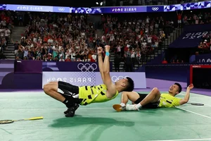 Iconic Gold Medal Celebrations and Unforgettable Victory Moments at the Paris 2024 Olympic Games - image 14