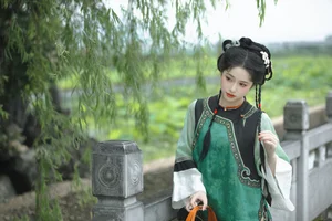 YiTuYu Art Language Vol.7167: Featuring the Elegant Tian Tian Quan Quan - image 1