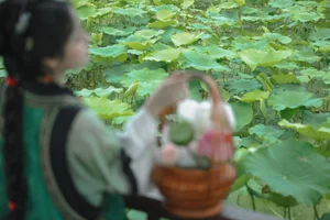 YiTuYu Art Language Vol.7167: Featuring the Elegant Tian Tian Quan Quan - image 31