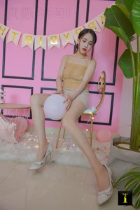 IESS Puhui Collection 142: Model Xiao Yu in Classic Silk Fashion - image 37