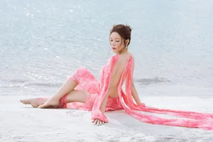Exploring the Allure of Ly Nha Ky: A Fusion of Glamour and Nature in Ha Long - image 8