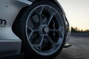 Rimac Nevera R Founder's Edition: The 2,107 HP Electric Hypercar Masterpiece Limited to 10 - image 2