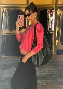 Hailey Bieber's Maternity Style: Redefining Pregnancy Fashion with Modern Elegance - image 6