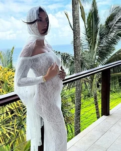 Hailey Bieber's Maternity Style: Redefining Pregnancy Fashion with Modern Elegance - image 3