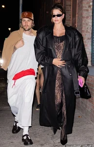 Hailey Bieber's Maternity Style: Redefining Pregnancy Fashion with Modern Elegance - image 4
