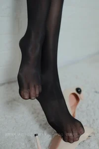 IESS 789: Rou Rou Presents the Elegant Glowing Black Collection - image 16