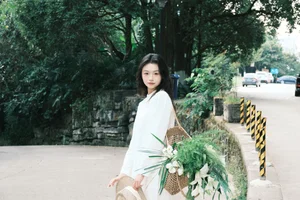 YiTuYu Art Language Vol.7783 Xiao Fan Qie: Vibrant Visuals - image 4