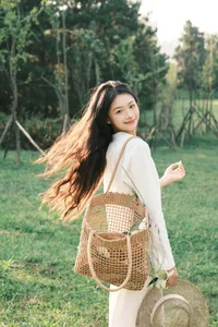 YiTuYu Art Language Vol.7783 Xiao Fan Qie: Vibrant Visuals - image 1