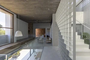 Unique Modern Architecture: The Stunning Stacked Rectangular Block House Design - image 6