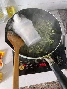 Viral Cooking Fail: Why This Young Woman’s Recipe Left Netizens Confused and Disappointed - image 4