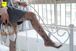 Junjun Elegant Floral Grey Silk Stockings IESS 259 Fashion Gallery - image 35