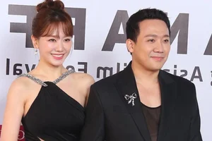 Trấn Thành and Hari Won: A Red Carpet Appearance of Elegance and Unity - image 5